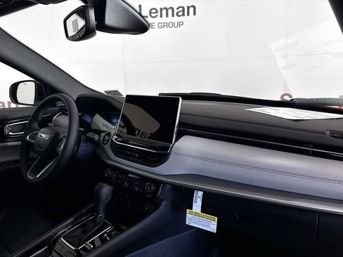New 2026 Jeep Compass Limited image 26