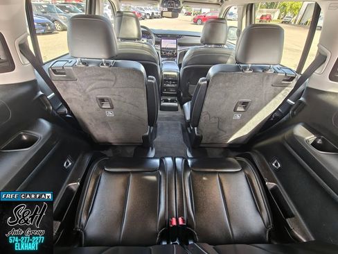 Used 2021 Jeep Grand Cherokee L Limited AWD/4WD image 21