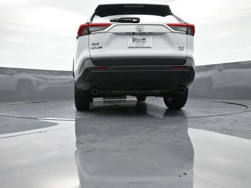 Certified 2022 Toyota RAV4 XLE image 30