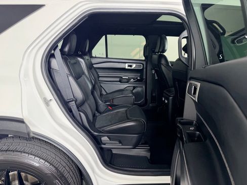 Used 2022 Ford Explorer ST AWD/4WD image 29