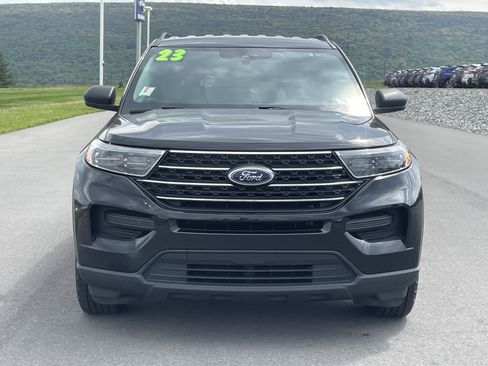 Used 2023 Ford Explorer XLT AWD/4WD image 10