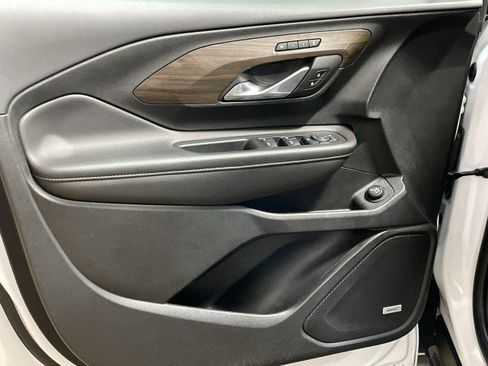 Used 2019 GMC Terrain Denali w/ Driver Alert Package II AWD/4WD image 12