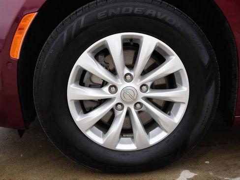 Used 2019 Chrysler Pacifica Touring Plus w/ Advanced Safetytec Group image 10