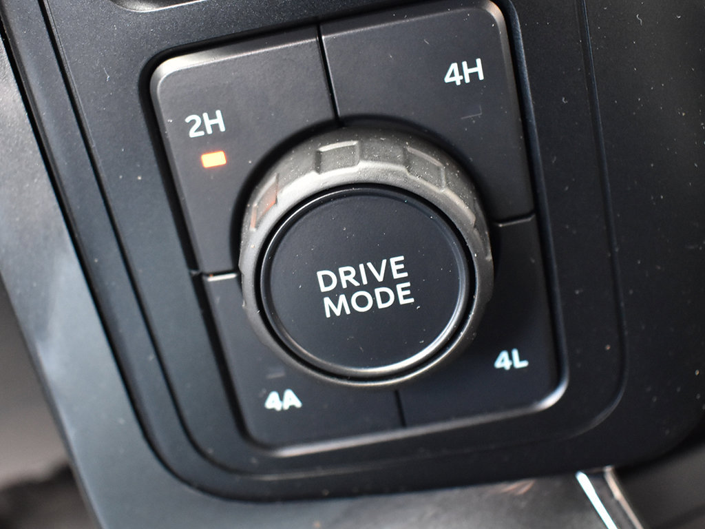 Used 2023 Ford F150 Lariat AWD/4WD image 27