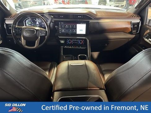 Used 2024 GMC Sierra 2500 Denali w/ Denali Reserve Package AWD/4WD image 9