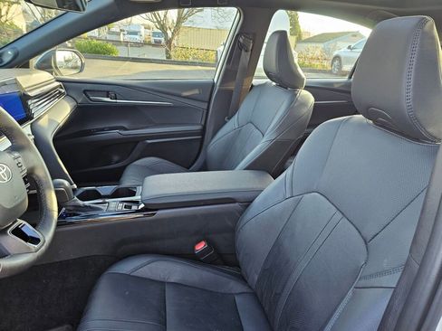 Used 2025 Toyota Camry XSE w/ Premium Package image 25