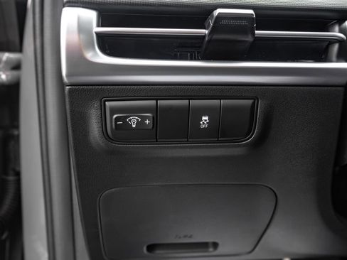 Certified 2025 Hyundai Tucson SE AWD/4WD image 27
