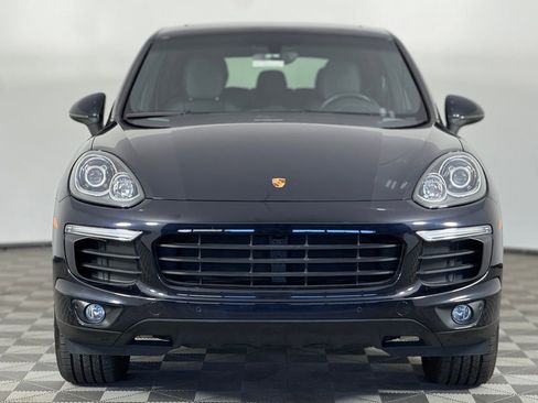Used 2018 Porsche Cayenne AWD/4WD image 2