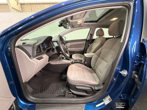 Used 2020 Hyundai Elantra Value Edition FWD image 14
