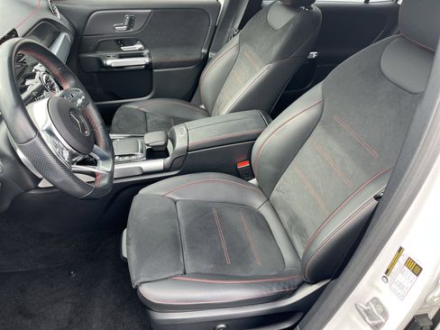 Used 2023 Mercedes-Benz EQB 350 4MATIC SUV image 20