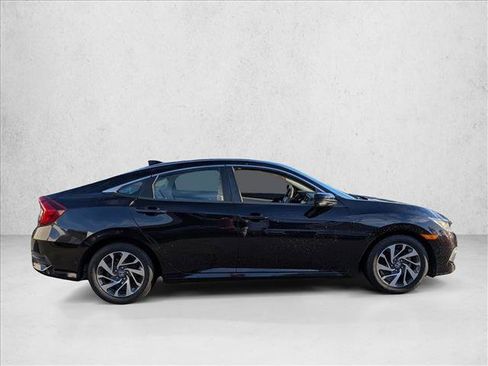 Used 2017 Honda Civic EX image 4