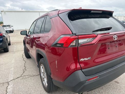 Used 2025 Toyota RAV4 XLE image 8