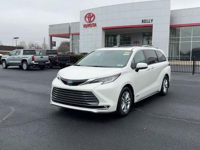 Used 2021 Toyota Sienna Limited