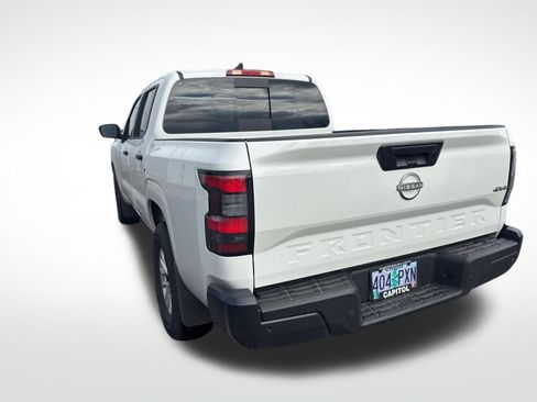 Used 2025 Nissan Frontier S w/ S Utility Package image 9