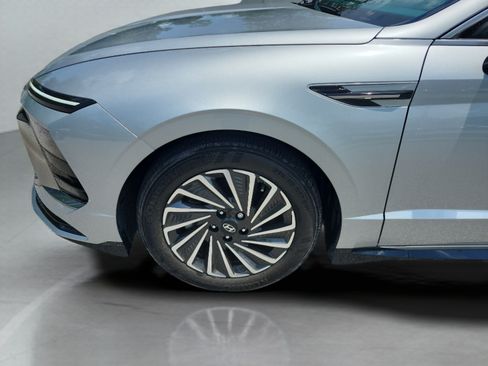Certified 2024 Hyundai Sonata SEL FWD image 26