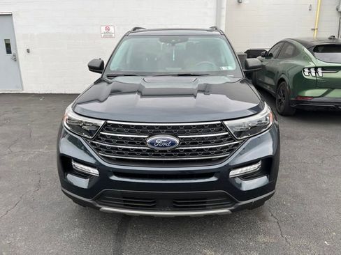 Certified 2022 Ford Explorer XLT w/ Equipment Group 202A AWD/4WD image 2