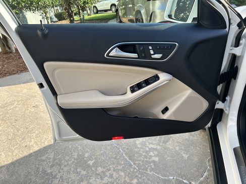 Used 2019 Mercedes-Benz GLA 250 image 15