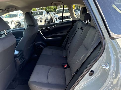 Used 2023 Toyota RAV4 XLE AWD/4WD image 12