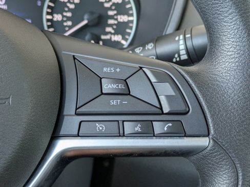 Used 2022 Nissan Altima 2.5 SV AWD/4WD image 25