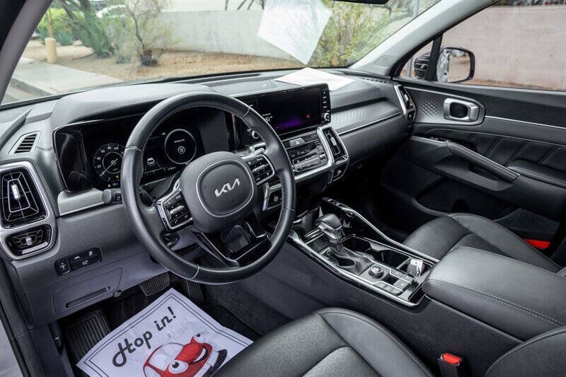 Used 2023 Kia Sorento SX FWD image 8
