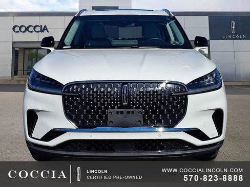 Certified 2025 Lincoln Aviator AWD image 2