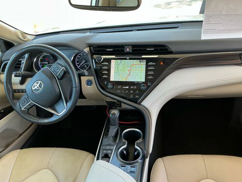 Used 2020 Toyota Camry XLE w/ Driver Assist Package FWD image 20