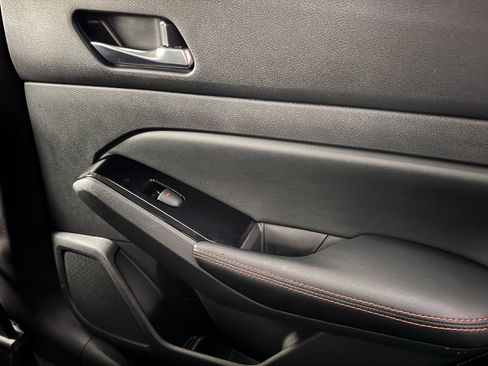 Used 2024 Nissan Altima 2.5 SR image 27