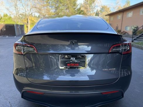 Used 2022 Tesla Model Y Performance image 6