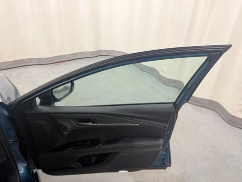 Used 2025 Toyota Camry XSE FWD image 26