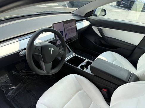 Used 2021 Tesla Model 3 Standard Range Plus RWD image 11