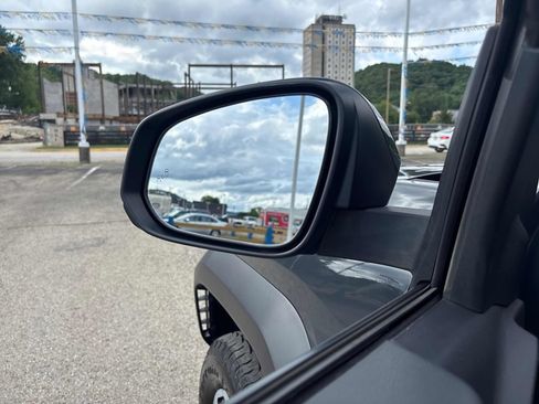 Used 2024 Toyota Tacoma TRD Off-Road AWD/4WD image 11