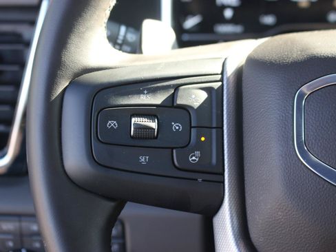 Used 2025 GMC Sierra 1500 Denali w/ Technology Package AWD/4WD image 21