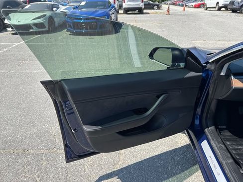 Used 2018 Tesla Model 3 Long Range AWD/4WD image 28