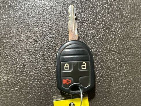 Used 2011 Ford F250 XLT w/ XLT Premium Pkg image 19