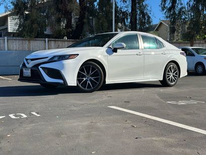 Certified 2021 Toyota Camry SE w/ Carpet Mat Package (TMS)