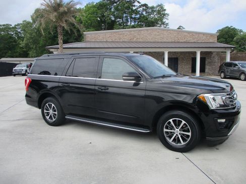 Used 2018 Ford Expedition Max XLT w/ Equipment Group 202A image 19