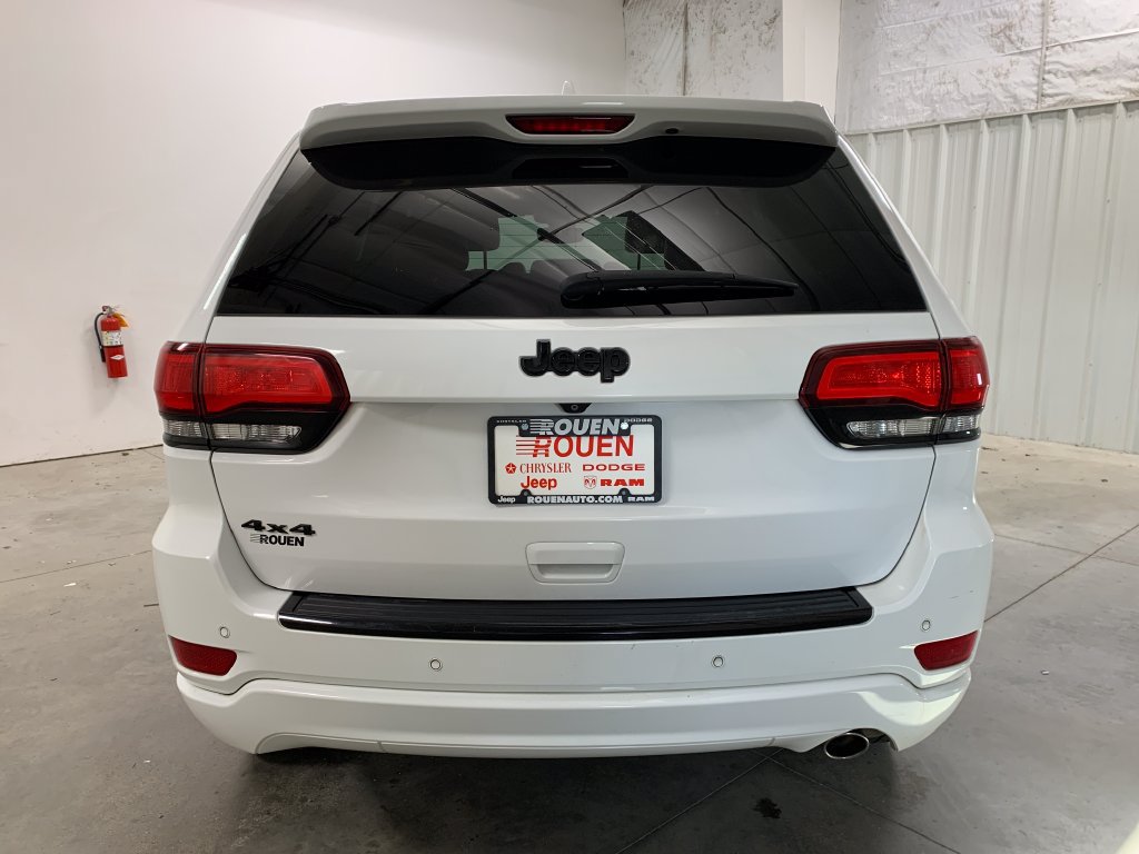Used 2018 Jeep Grand Cherokee Altitude AWD/4WD image 8