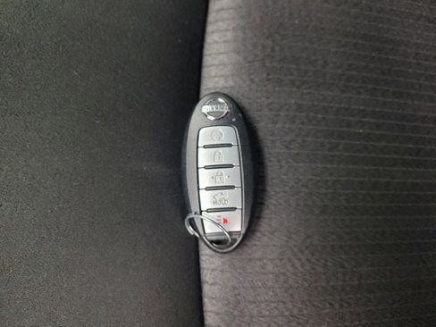 Used 2021 Nissan Altima 2.5 SV w/ SV Premium Package FWD image 32