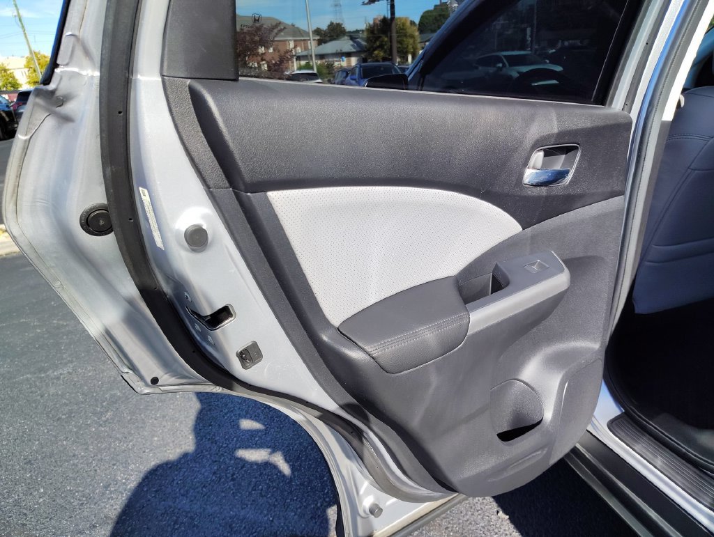 Used 2015 Honda CR-V EX-L image 22
