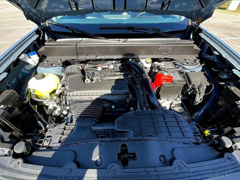 New 2025 Ford Maverick XLT w/ XLT Luxury Package image 11