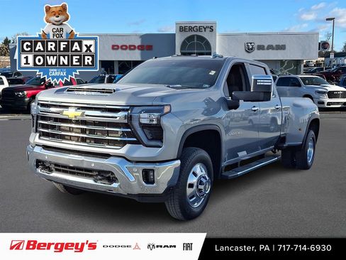 Used 2025 Chevrolet Silverado 3500 LTZ w/ LTZ Convenience Package image 1