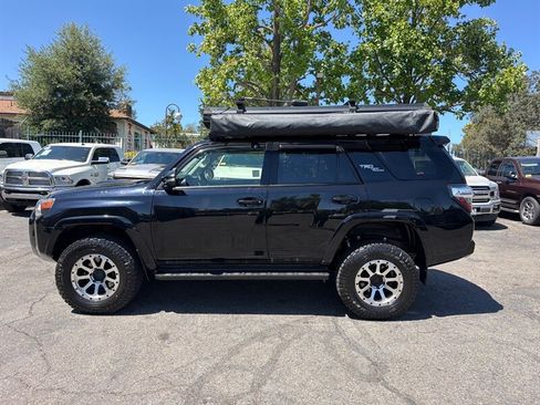 Used 2023 Toyota 4Runner TRD Off-Road Premium w/ Moonroof Package AWD/4WD image 13