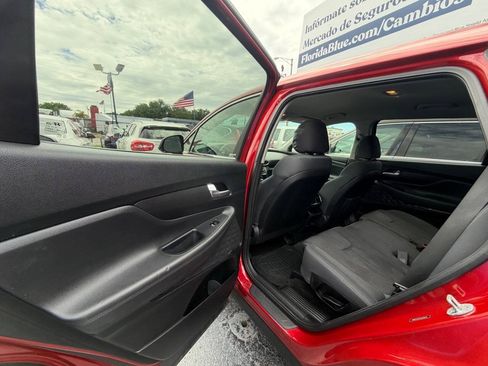 Used 2019 Hyundai Santa Fe SE FWD image 13