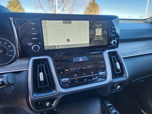 Certified 2023 Kia Sorento S image 26