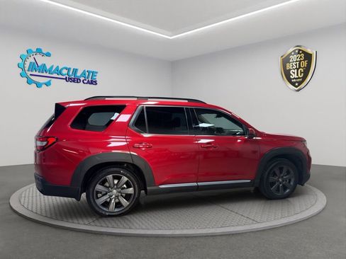 Used 2023 Honda Pilot Touring image 5