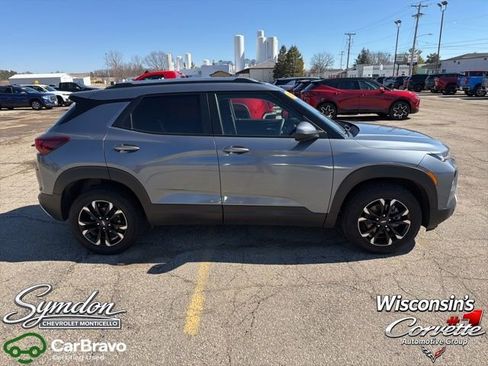 Certified 2022 Chevrolet TrailBlazer LT w/ Convenience Package AWD/4WD image 3