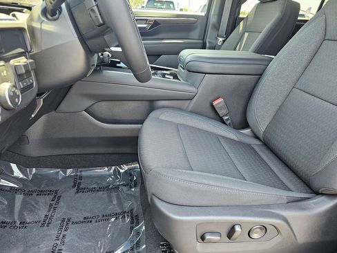 New 2026 Chevrolet Suburban LS w/ LPO, Dark Essentials Package RWD image 18
