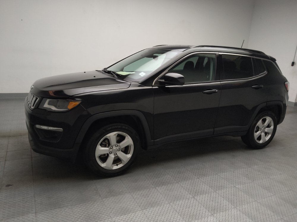 Used 2018 Jeep Compass Latitude w/ Popular Equipment Group FWD image 2
