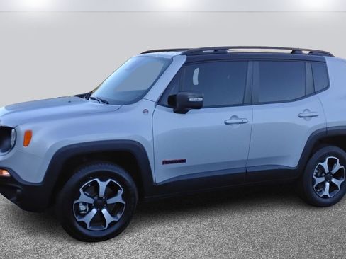 Used 2021 Jeep Renegade Trailhawk image 3