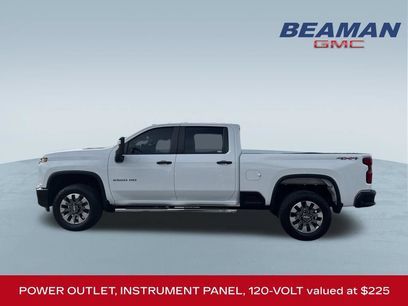 Used 2023 Chevrolet Silverado 2500 Custom w/ Custom Convenience Package